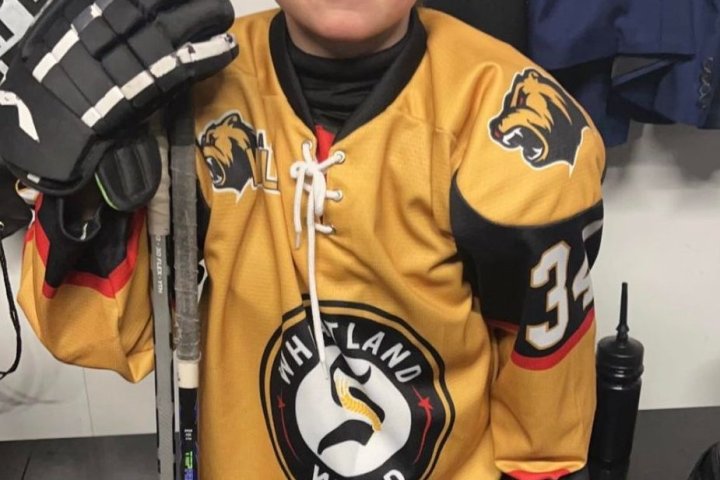 Estevan family hopes for return of ‘sentimental’ jersey after hockey equipment stolen in Regina