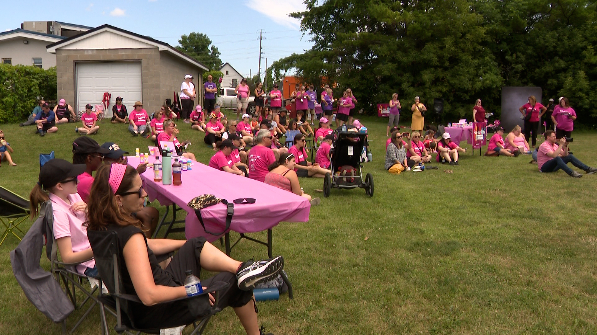 Rally held in Brockville, Ont. for striking Family and Children’s Services workers – Kingston | 24CA News