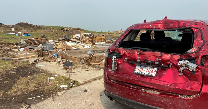 ‘I just started praying’: Alberta tornado survivors thankful to be alive  | Globalnews.ca