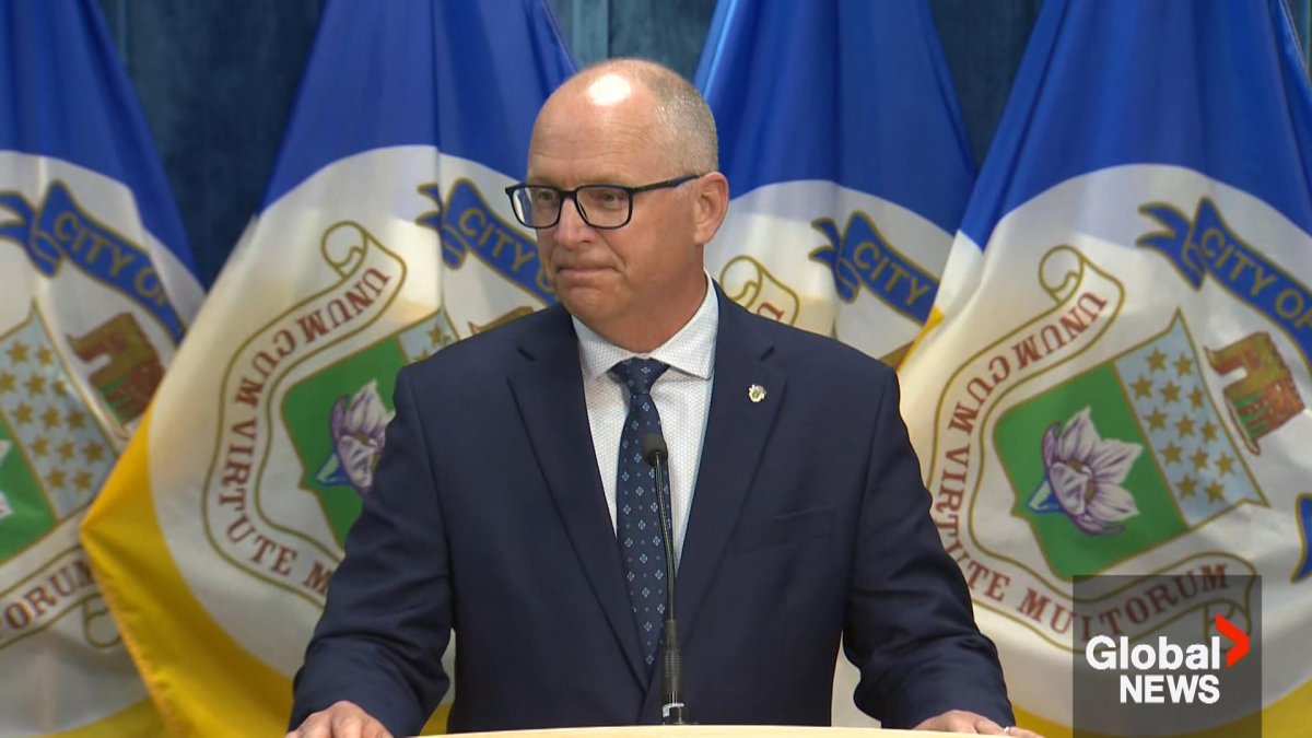 Winnipeg Mayor Scott Gillingham said he supports the application of a court injunction to remove the blockade and protesters from the Brady Road landfill.