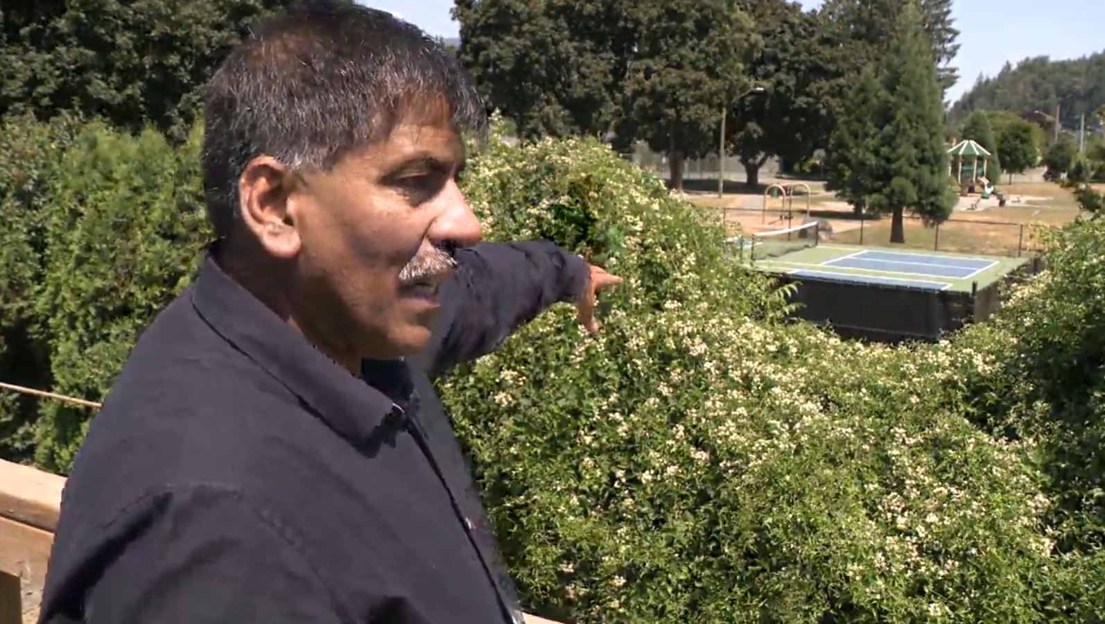 B.C. man threatens hunger strike over noisy neighbouring pickleball court