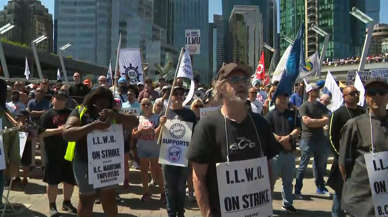 B.C. Port Workers Holding Union Rally At Jack Poole Plaza | Globalnews.ca