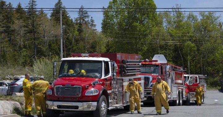 Подготовка за горски пожар: Екипите на пожарната в Халифакс предлагат безплатни съвети за защита на вашия дом