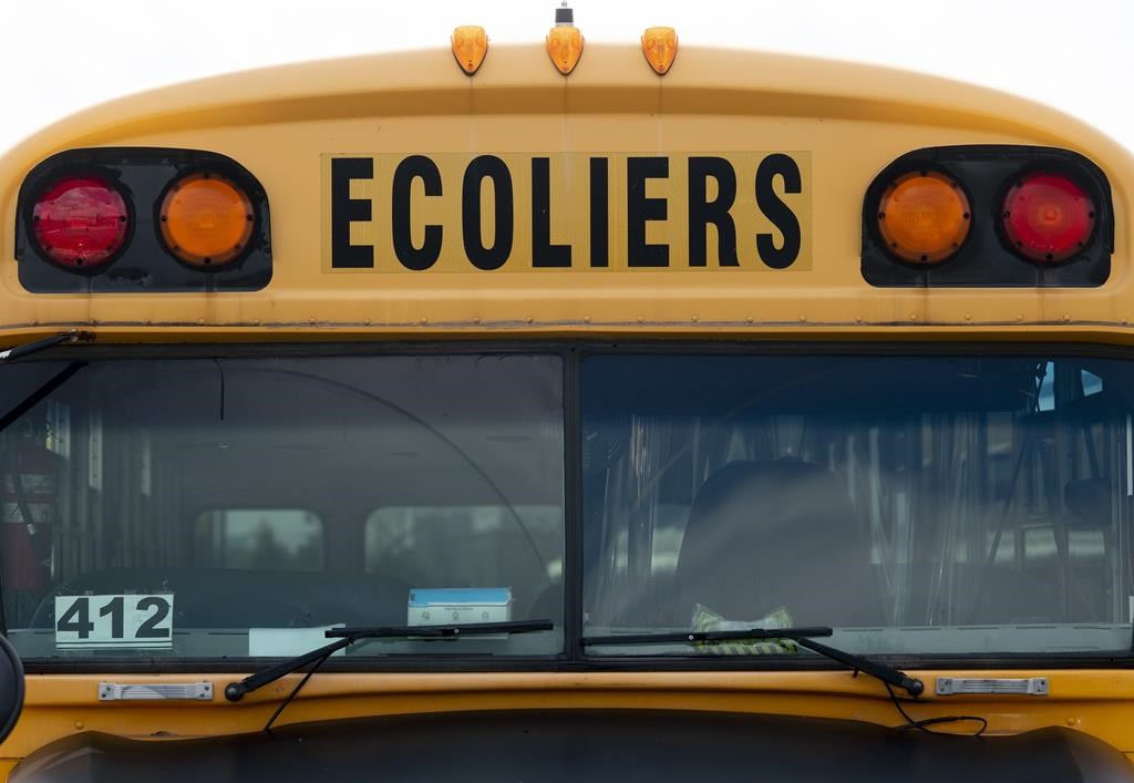 Striking school bus drivers in Montreal increase pressure on their employer
