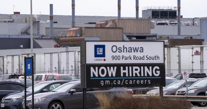 Unifor contract talks with General Motors begin after workers ratify Ford deal
