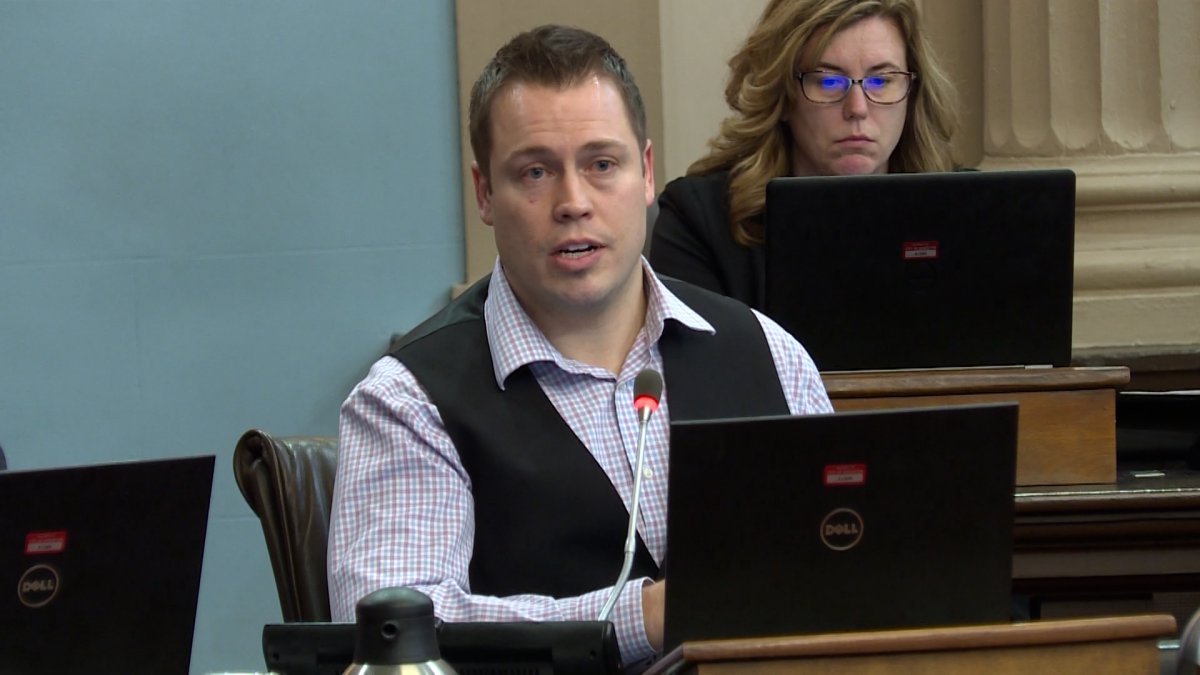 Councillor Ryan Boehme has been cleared of any wrongdoing by the integrity commissioner surrounding his vote in favour of hiring more firefighters.
