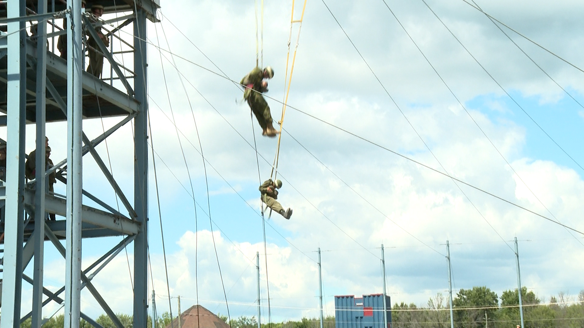 Nearly 50 army cadets take parachute test at CFB Trenton – Kingston | 24CA News