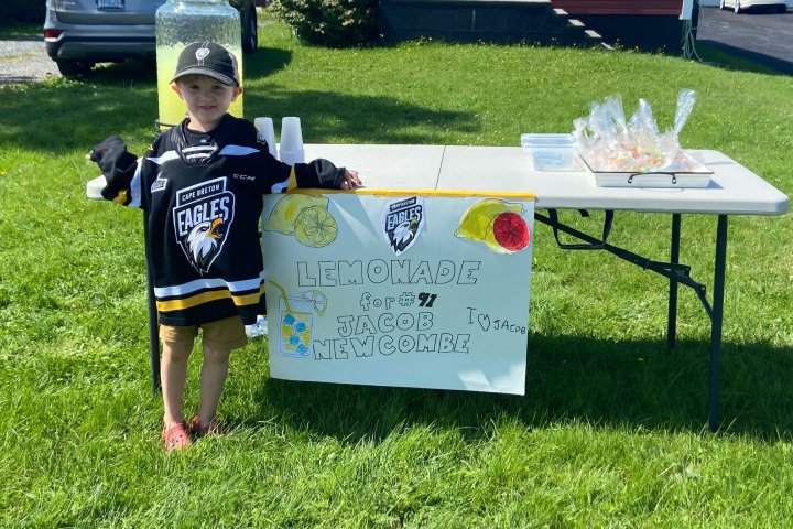 Young Cape Breton Eagles fan sets up lemonade stand for hockey hero after cancer diagnosis