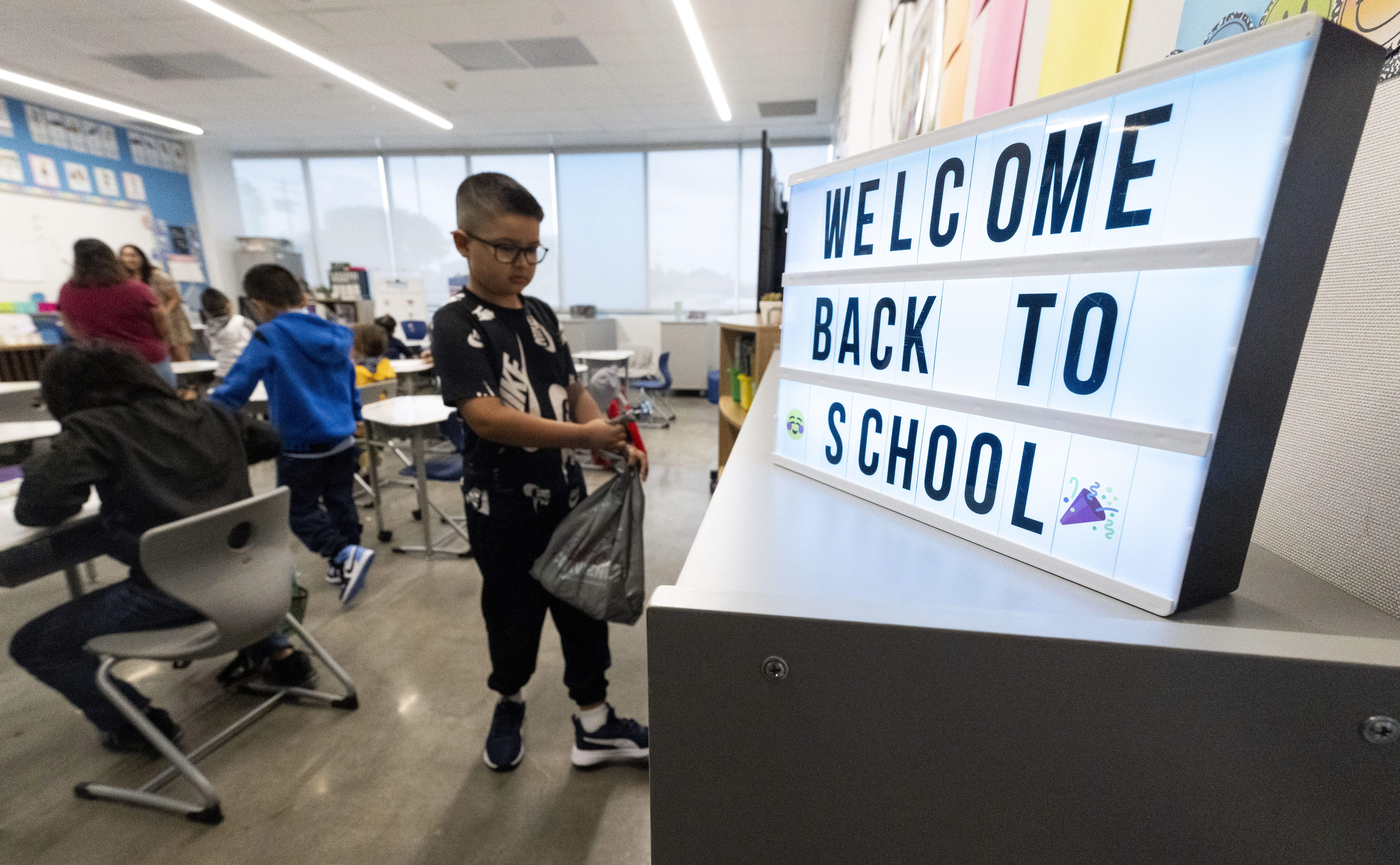 Училището отново започва но не за всеки ученик Едно семейство