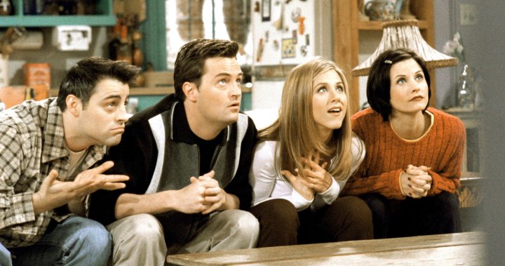 ‘Friends’ writer claims ‘unhappy’ cast deliberately ruined jokes – National | Globalnews.ca