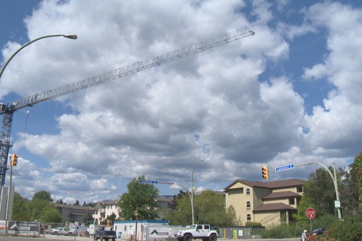 Kelowna construction company to halt crane use following injunction