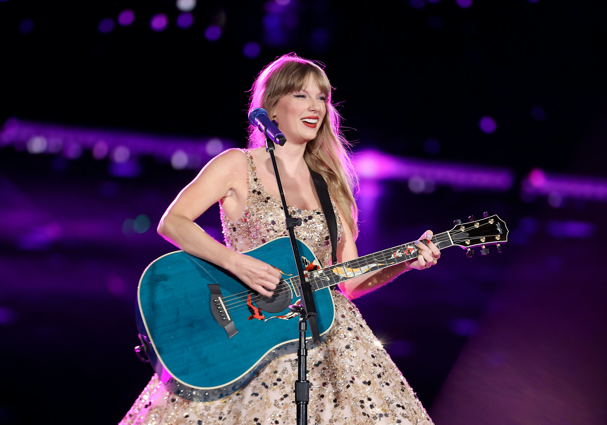 Taylor Swift Fans Are Angry Over Toronto Ticket Prices To Eras Tour - Vimarsana News