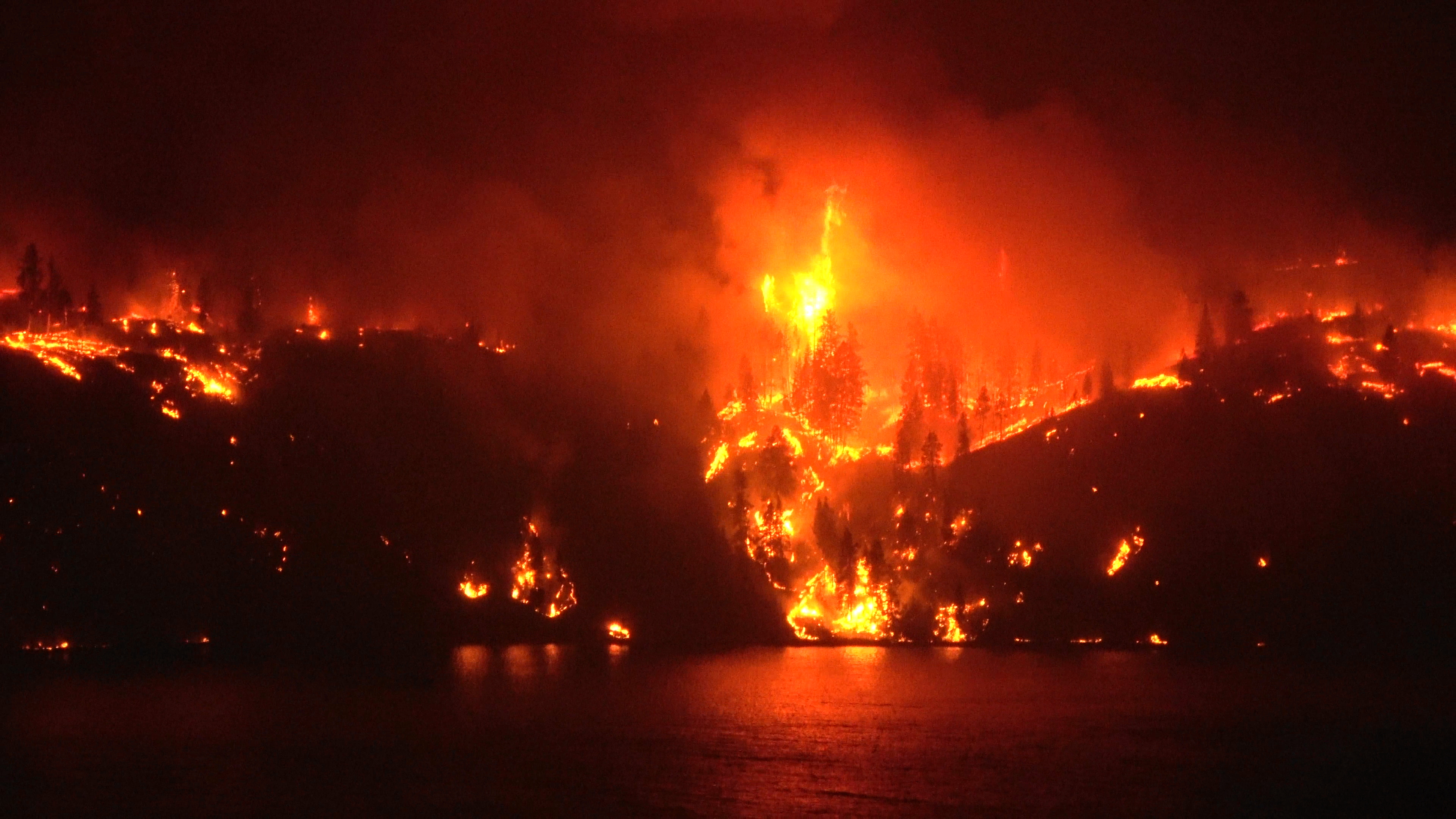 https://globalnews.ca/wp-content/uploads/2023/08/McDougall-Creek-wildfire-Ken-Leier-2.jpg?quality=85&strip=all