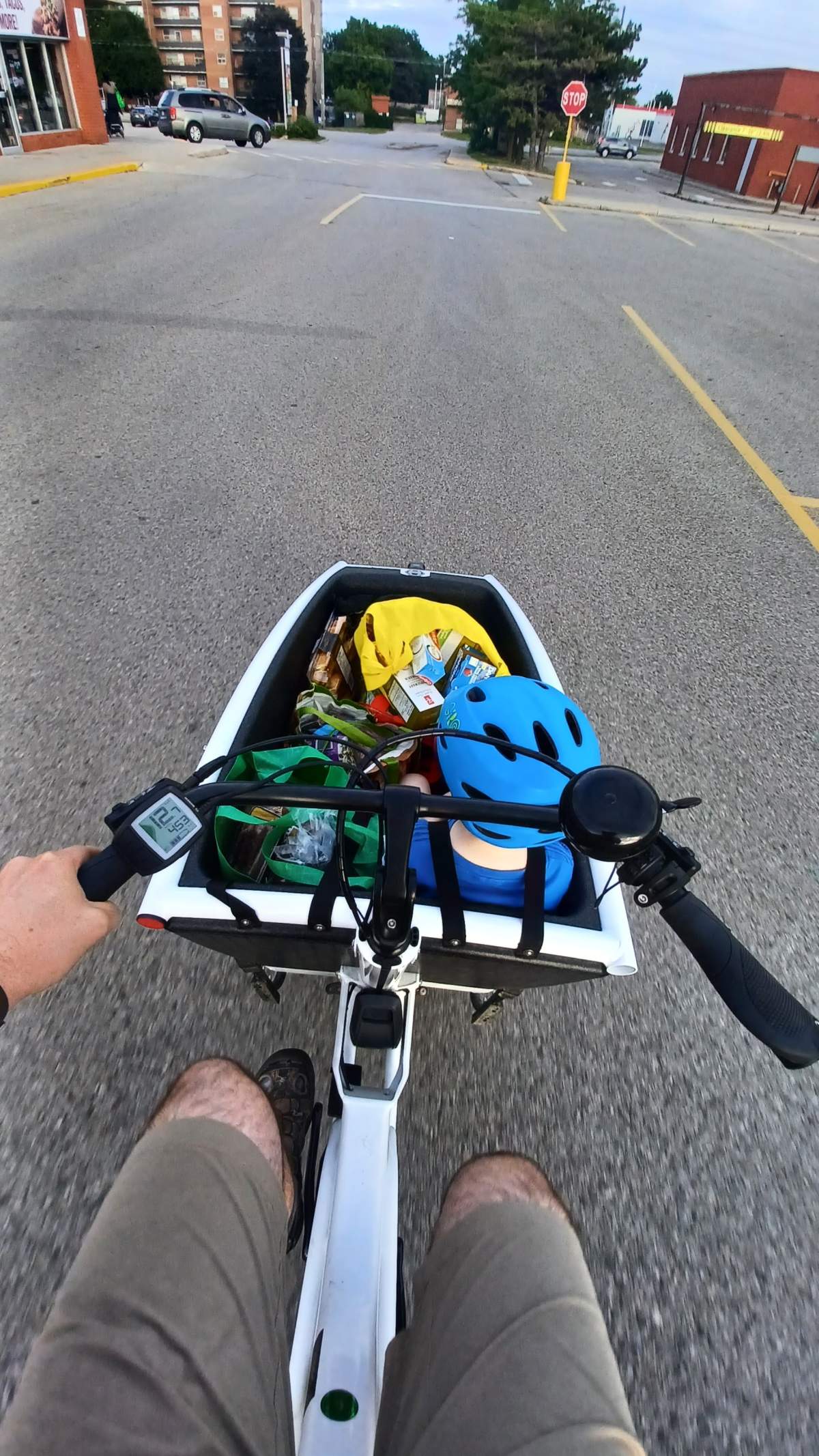 Ontario family ‘much more connected’ to community after ditching car for cargo e-bike - image