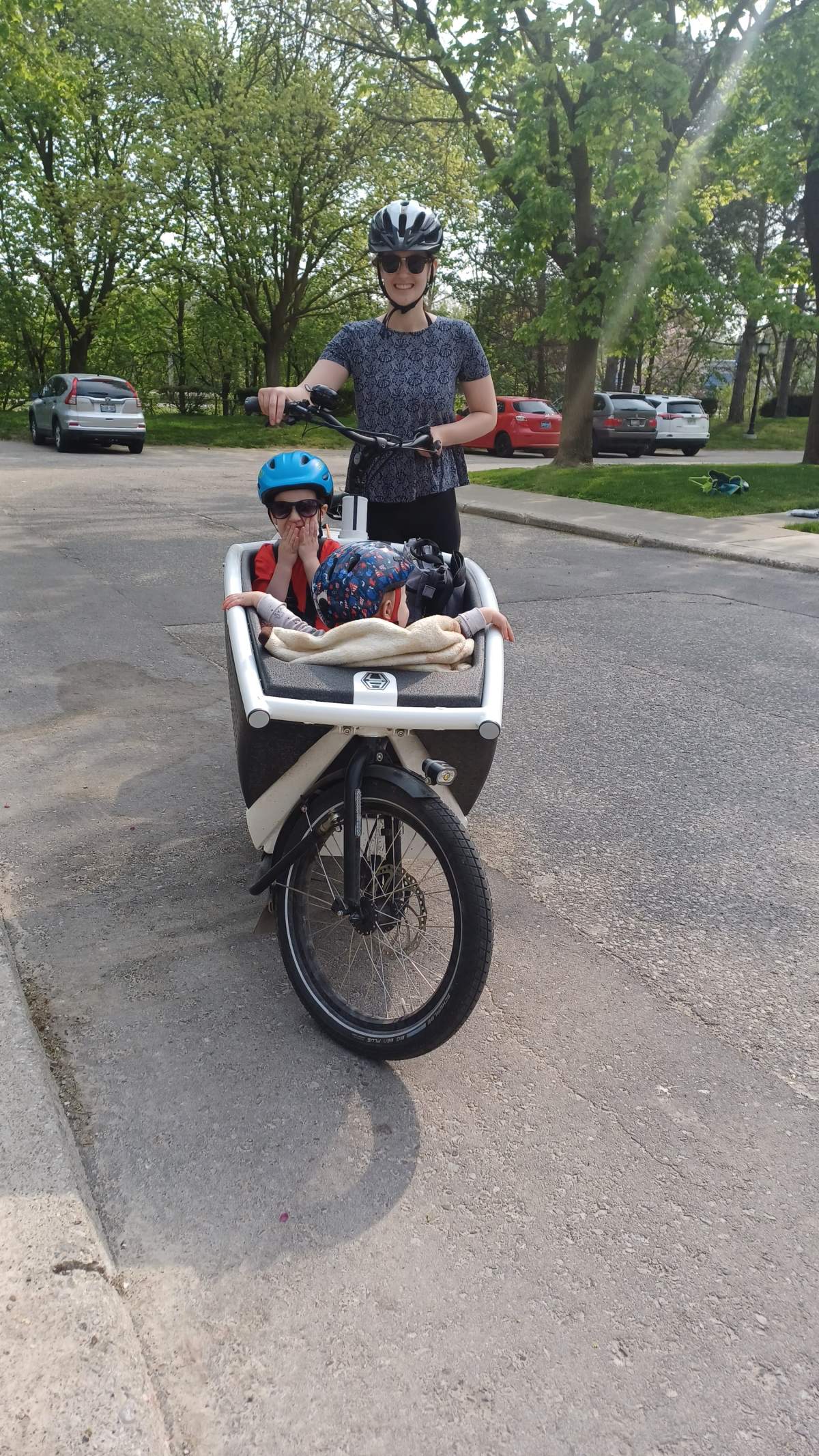 Ontario family ‘much more connected’ to community after ditching car for cargo e-bike - image