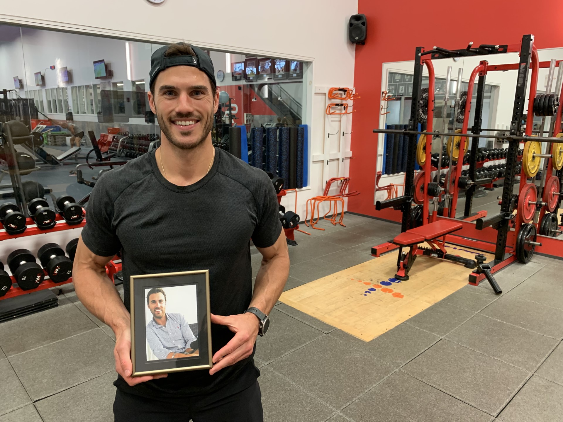 Montreal man aiming to break burpee record, raise money in memory of brother - Montreal - Vimarsana News