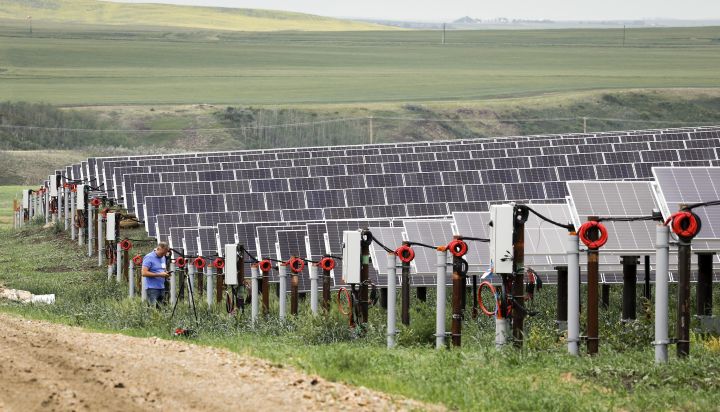 Alberta Renewable Energy Development Pause Affects $33B In Investment ...