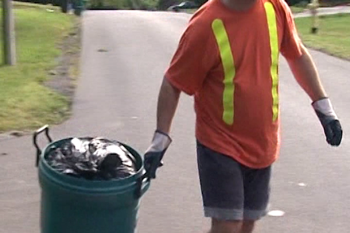 https://globalnews.ca/wp-content/uploads/2023/08/garbage-collector.jpg?quality=85&strip=all