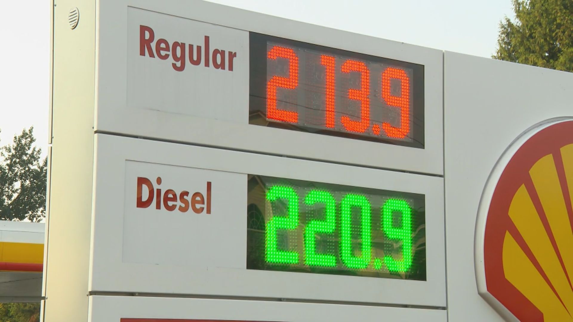 Metro Vancouver gas prices surge to .13, highest price of the year – BC | 24CA News