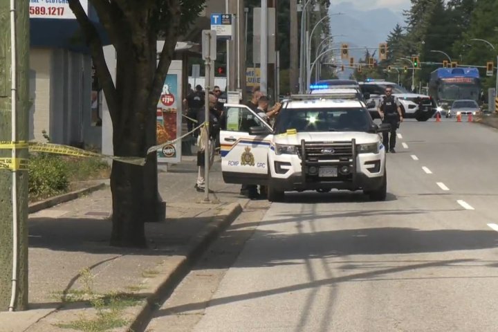Man shot in the face in Surrey, B.C., suspect at large 