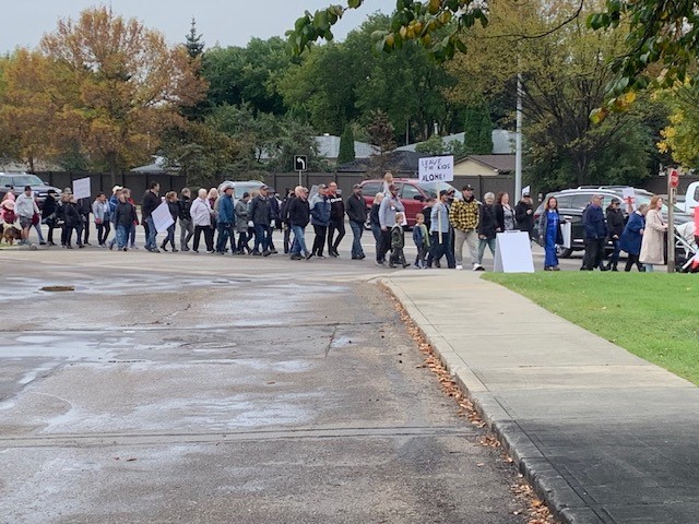 Sherwood Park school SOGI protest.