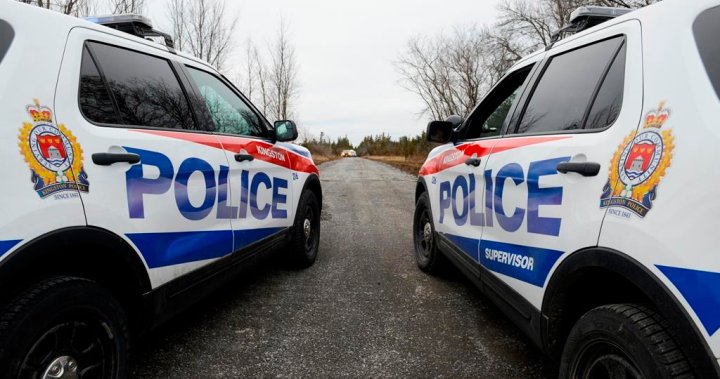 Кингстън Онтарио полицията е арестувала мъж който според тях е