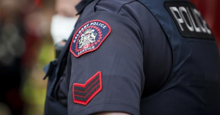 Значката на полицай в Калгари е открадната от паркинга на Yamnuska Trail