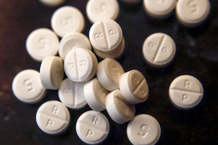 Decrease in toxic drug deaths in Alberta should not be celebrated: expert