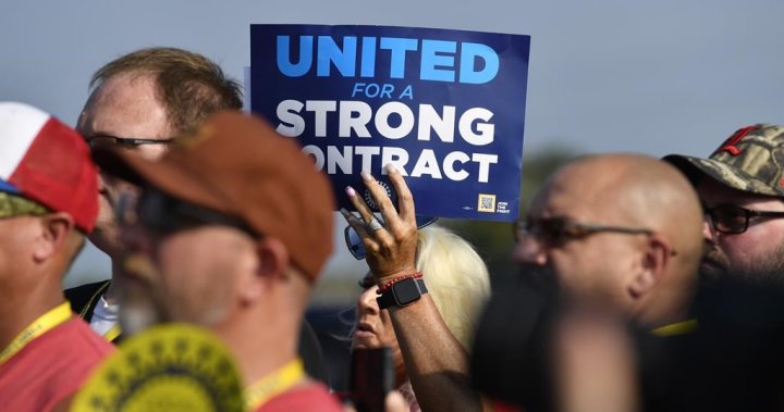 UAW justifies wage demands with CEO pay raises. So how high were they?