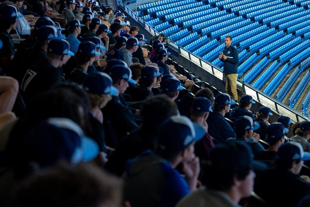 Blue Jays: End of hockey should contribute to larger crowds