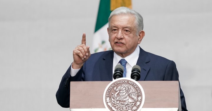 Mexican president’s state of the union avoids drugs, violence despite high levels