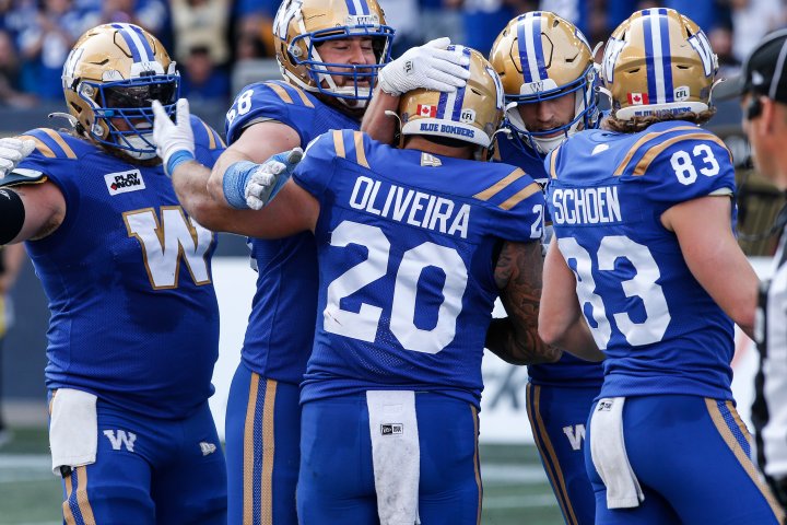 Winnipeg Blue Bombers score 6 first half touchdowns in dominant Banjo Bowl win over Roughriders