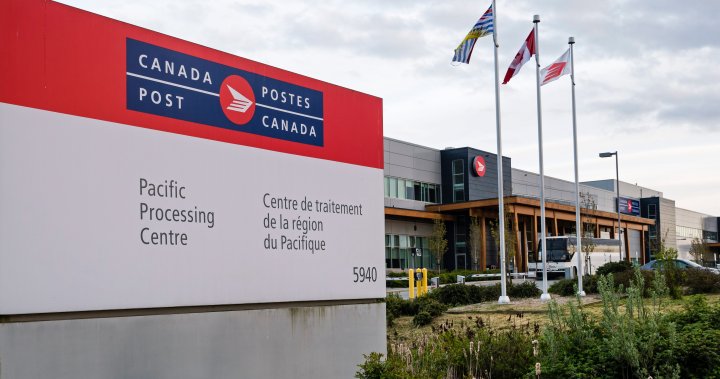 Canada Post to review use of personal data after breaking privacy laws