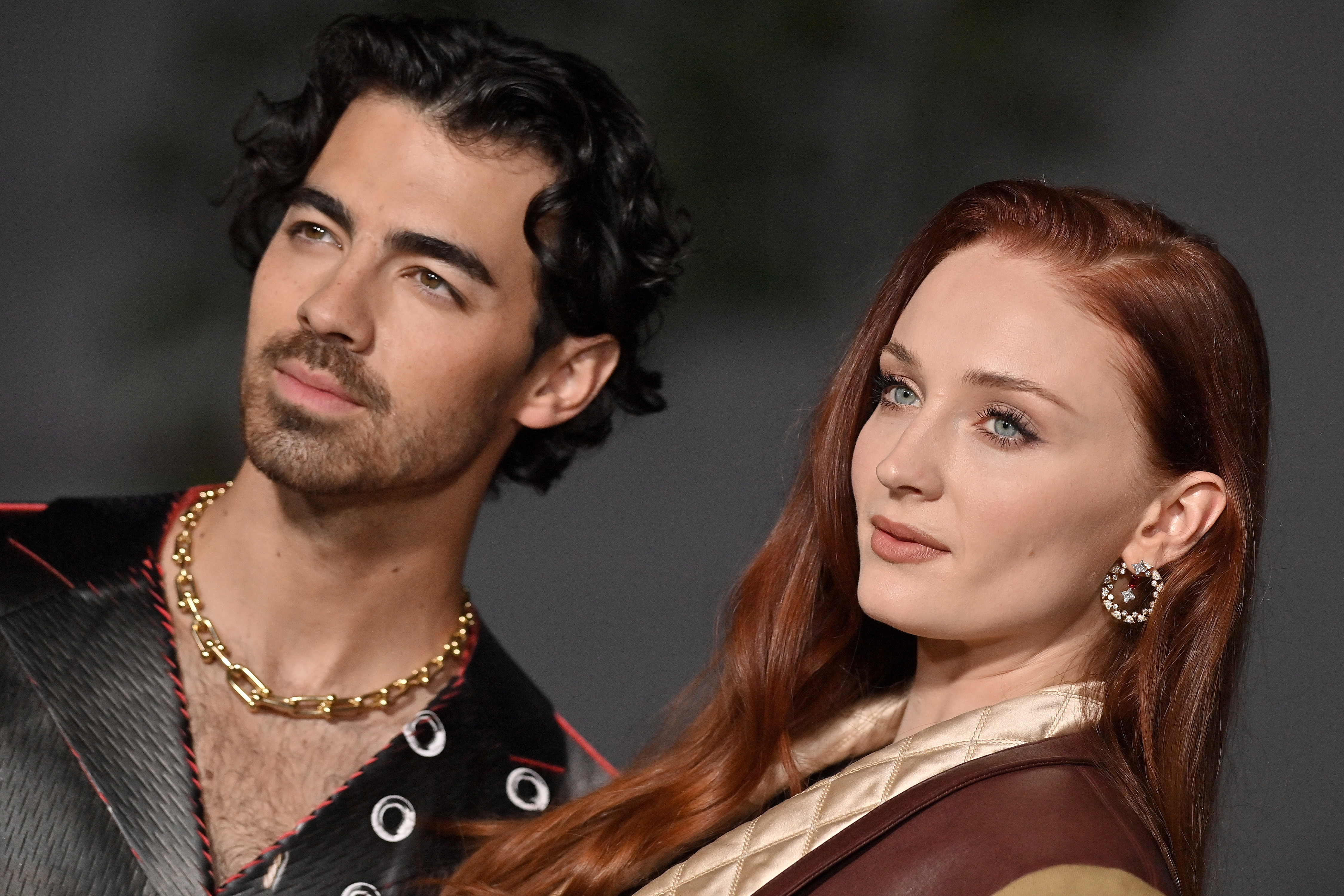 Joe Jonas, Sophie Turner同意在离婚期间将孩子留在纽约