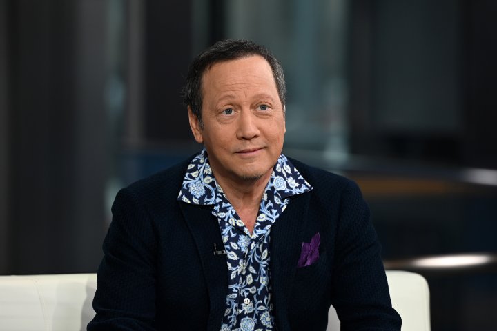 Rob Schneider removed from Regina stage during controversial show