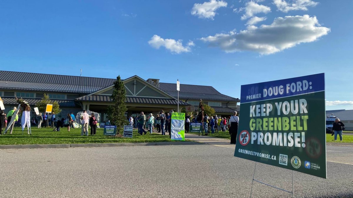 Over 1,000 residents turned out to a public information meeting at the Ancaster Fair Grounds Sept. 14, 2023. Residents listened and commented on a provincial plan to develop Greenbelt lands in Hamilton, Ont.