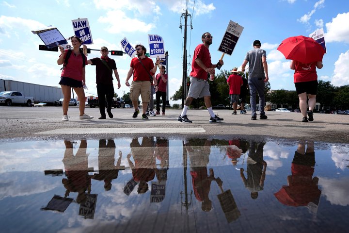 UAW to expand auto strike further as deal remains elusive