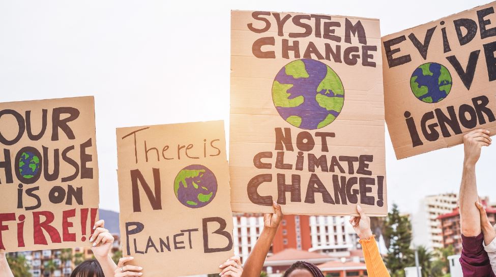 'Action against fossil fuels': Climate activists in Vancouver, Victoria join global rally - BC - Vimarsana News