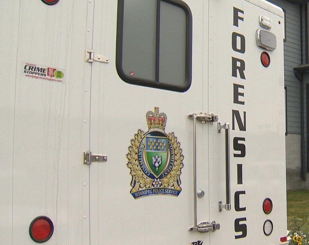 Man found dead in Main Street apartment, Winnipeg homicide unit investigating