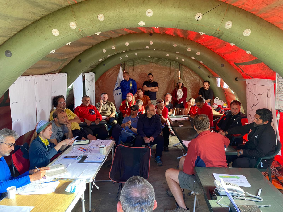 An international team of rescuers totalling more than 170 people are working to get Mark Dickey out of the Morca cave after he fell ill during an expedition.