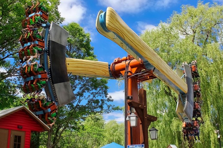 Guests get stuck upside down on ride at Canada’s Wonderland for almost 30 minutes
