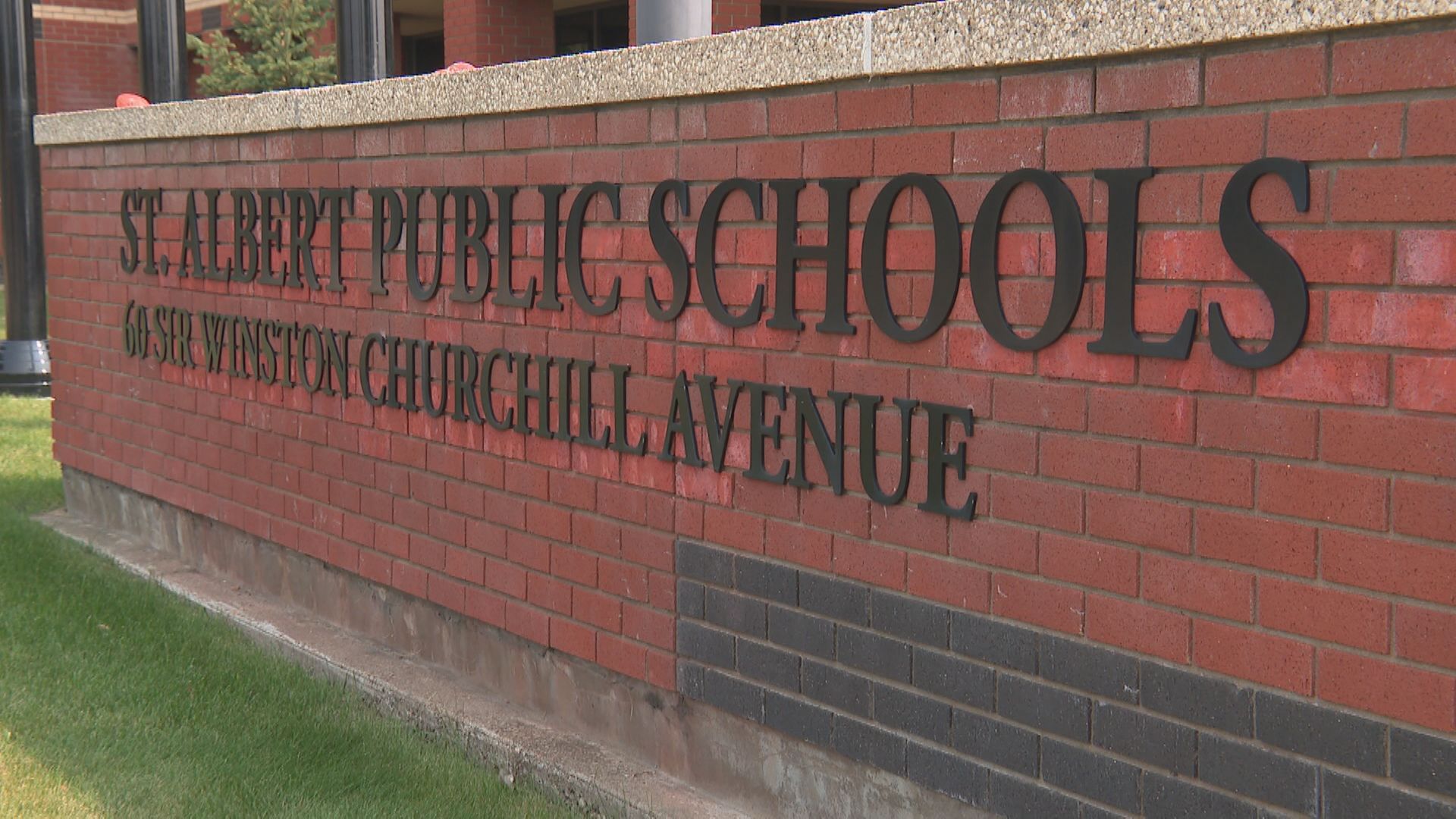 St. Albert Public Schools to remove all ‘permanent’ memorials – Edmonton | 24CA News