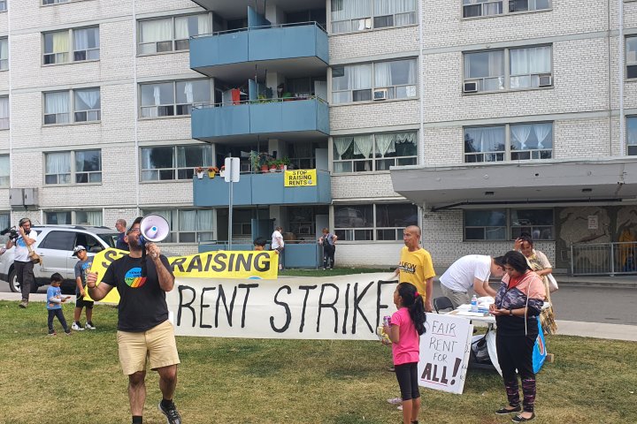 两栋位于多伦多西北部的建筑加入约克南西威斯顿租金抗议行动