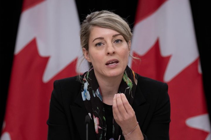 First group of Canadians has left Gaza, Joly says