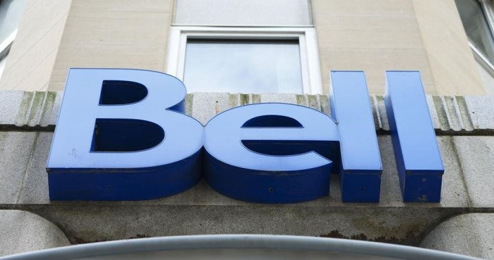 „Корпоративни вампири“: B.C. Premier критикува Bell Media за уволнения, съкращения