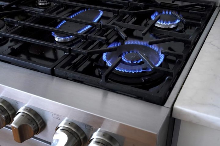 Montreal to ban most natural gas heating, cooking in new buildings