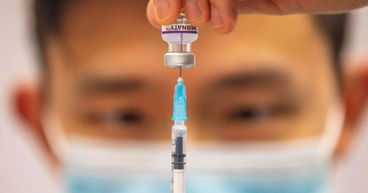 40% of Canadians don’t plan on getting updated COVID booster, flu shot: poll