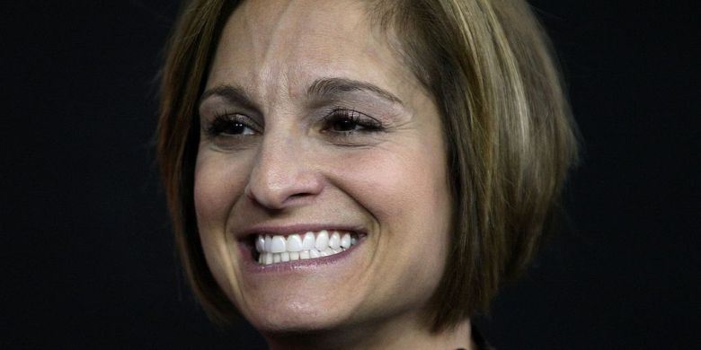 Mary Lou Retton suffers 'scary setback' and remains in ICU, her daughter says