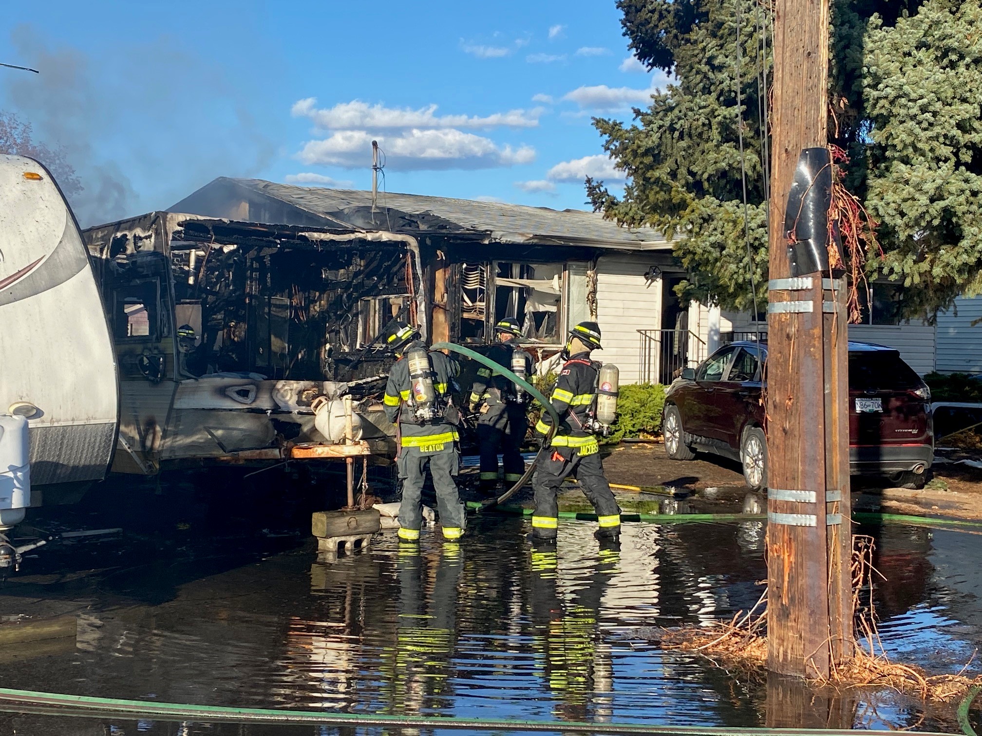 Afternoon house fire in Rutland extinguished