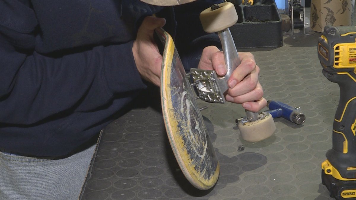 Struggling Winnipeg skateboard shop overwhelmed by community support